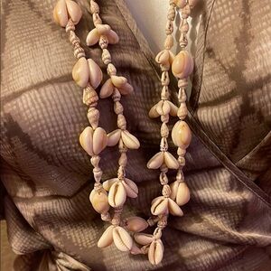 Island style Shell Necklace set